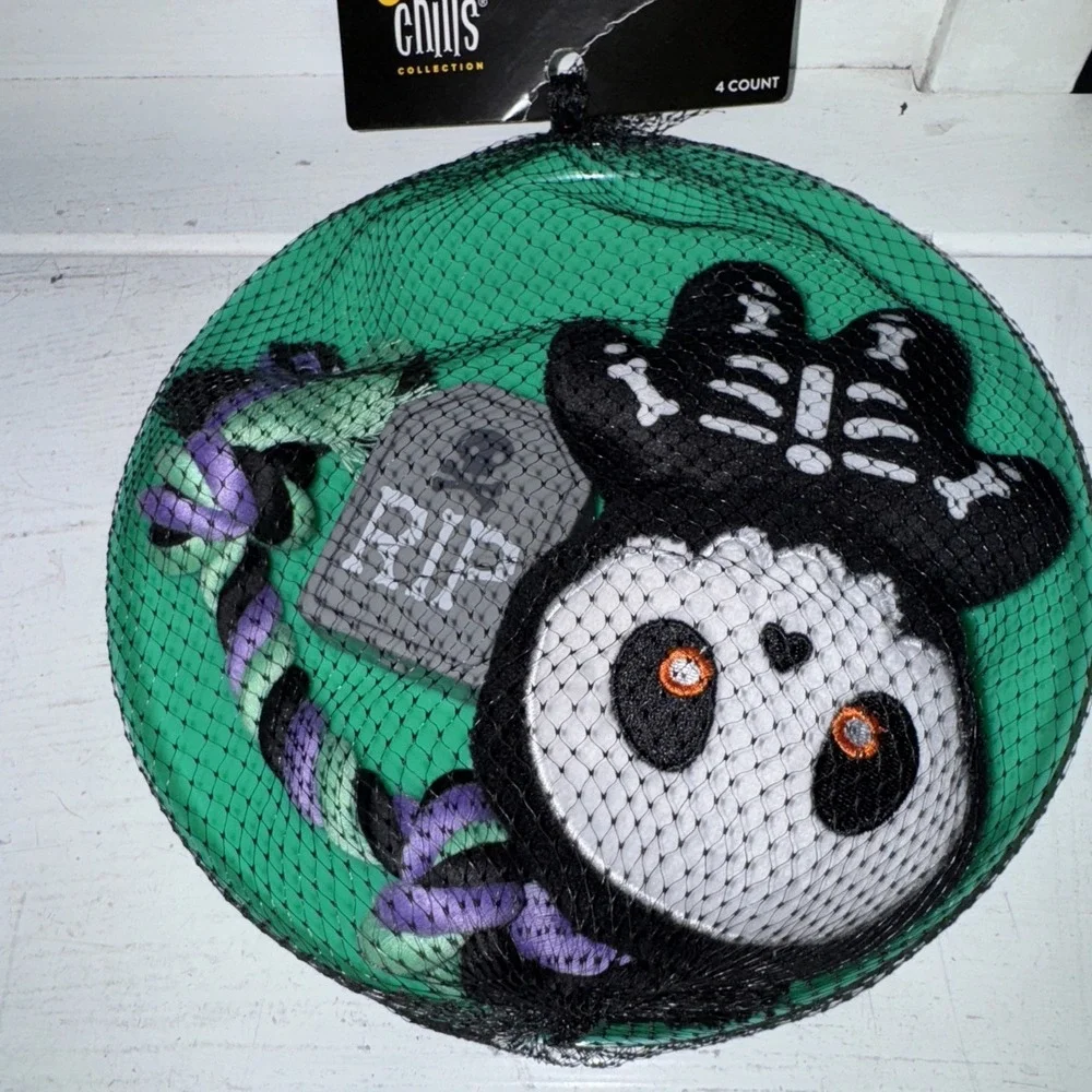 Dog Toys Gift Pack, NEW, Fun Plush‎ & Vinyl Toys & Disc/Frisbee Thrills & Chills